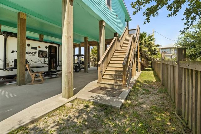 1970 Avenue B, Port Bolivar, TX 77650