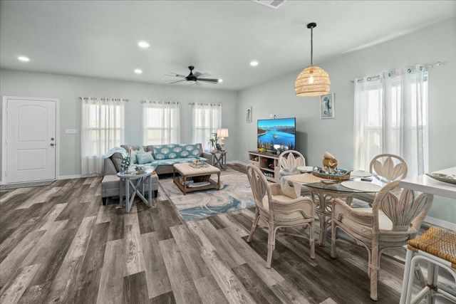 1970 Avenue B, Port Bolivar, TX 77650