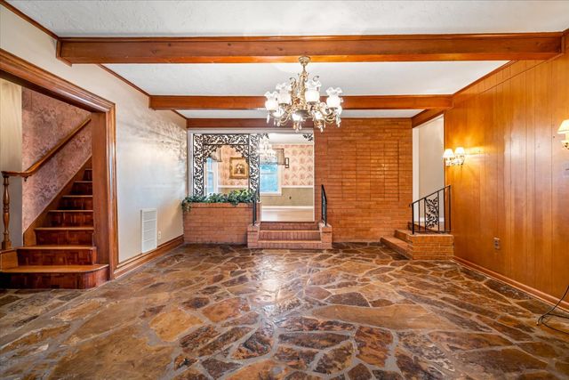 13723 E 56th Street N, Owasso, OK 74055
