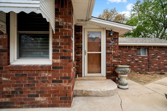 13723 E 56th Street N, Owasso, OK 74055