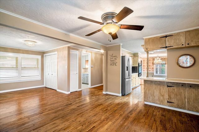 13723 E 56th Street N, Owasso, OK 74055