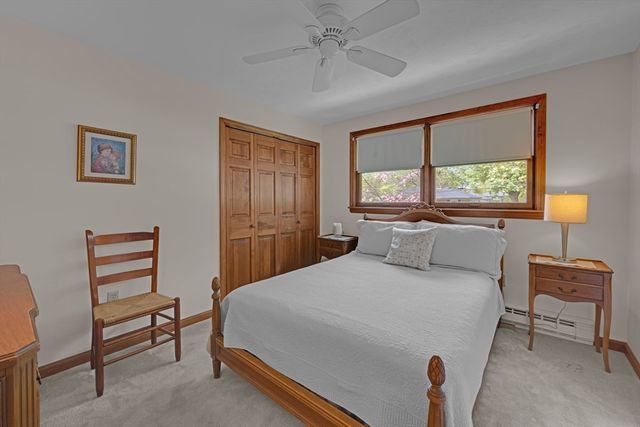 45 Lake St, Shrewsbury, MA 01545