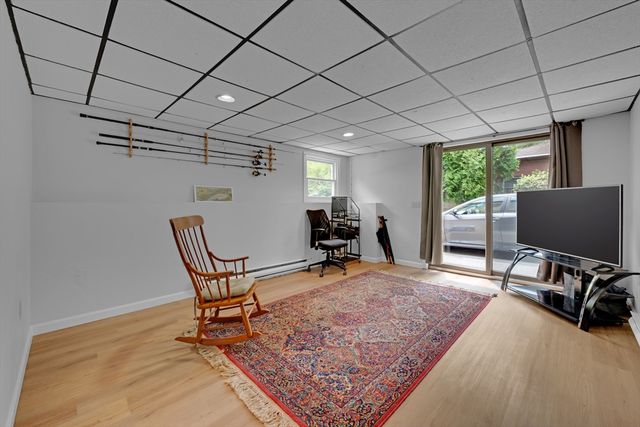 45 Lake St, Shrewsbury, MA 01545