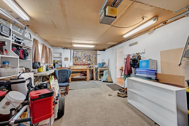45 Lake St, Shrewsbury, MA 01545
