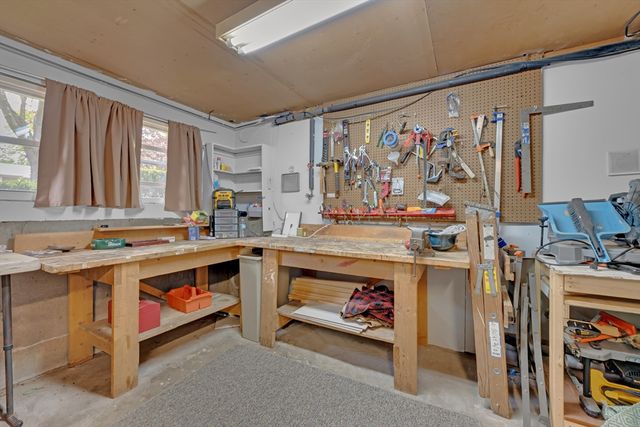 45 Lake St, Shrewsbury, MA 01545