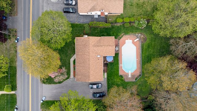 45 Lake St, Shrewsbury, MA 01545