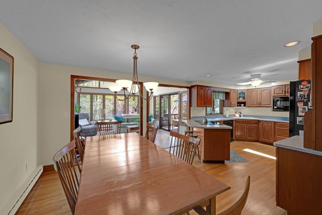 45 Lake St, Shrewsbury, MA 01545
