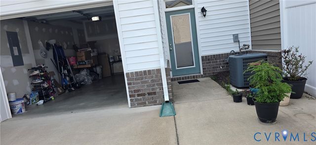 3003 Farmstead Mill Dr, Glen Allen, VA 23059