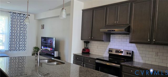3003 Farmstead Mill Dr, Glen Allen, VA 23059