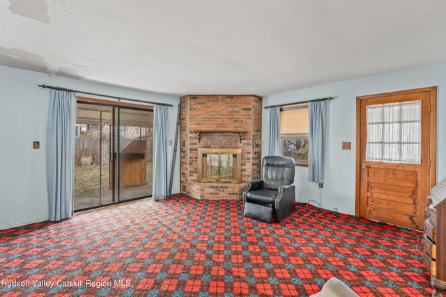 247 W Chestnut Street, Kingston, NY 12401