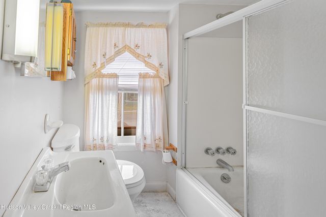 247 W Chestnut Street, Kingston, NY 12401