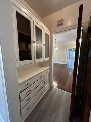 1740 W Garfield Boulevard 1, Chicago, IL 60609