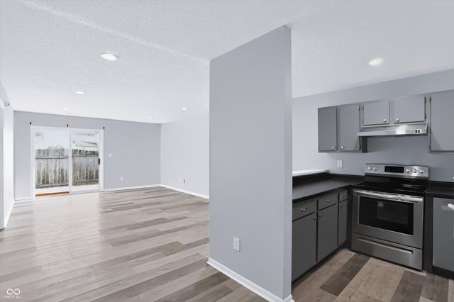 6648 Greendale Lane, Indianapolis, IN 46241