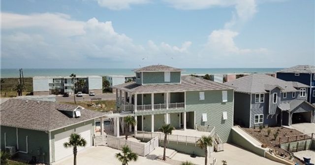 695 Marlin Azul, Port Aransas, TX 78373