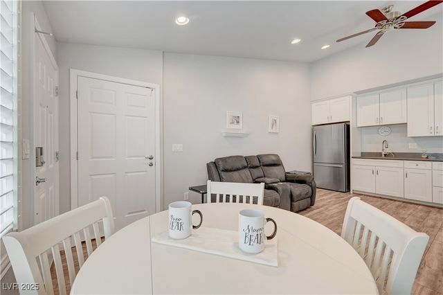 3033 Merimar Drive, Las Vegas, NV 89134