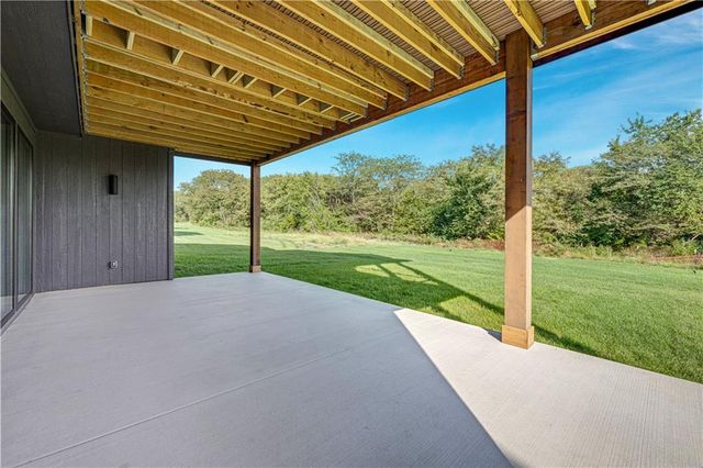 18113 Cody Street, Overland Park, KS 66013