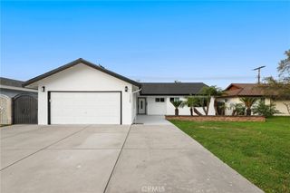 1725 W Harvard Street, Santa Ana, CA 92704