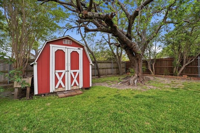 6408 Welch Avenue, Fort Worth, TX 76133