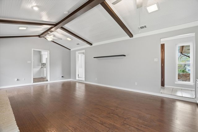 6408 Welch Avenue, Fort Worth, TX 76133