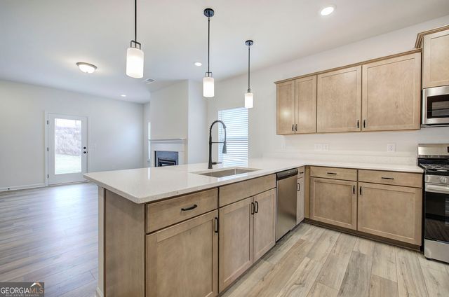 503 Ozark Lane, Cartersville, GA 30120