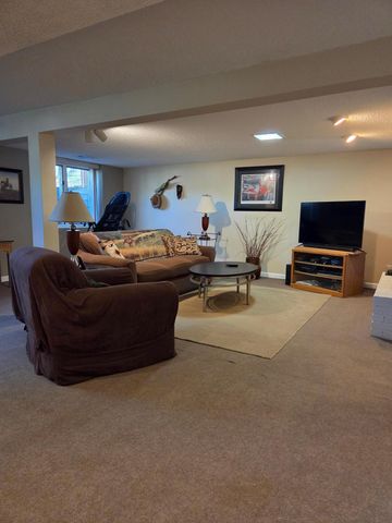 16409 Norwood Lane, Minnetonka, MN 55345