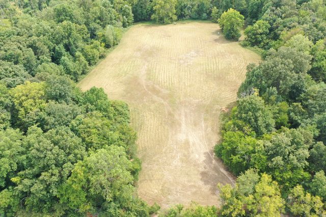 5849 Catholic Church Rd, Cedar Hill, TN 37032