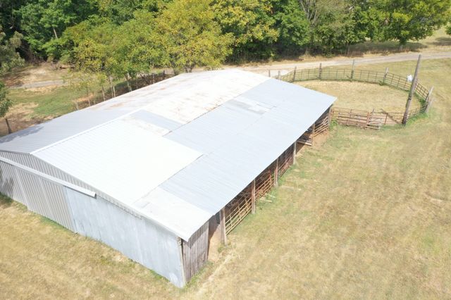 5849 Catholic Church Rd, Cedar Hill, TN 37032