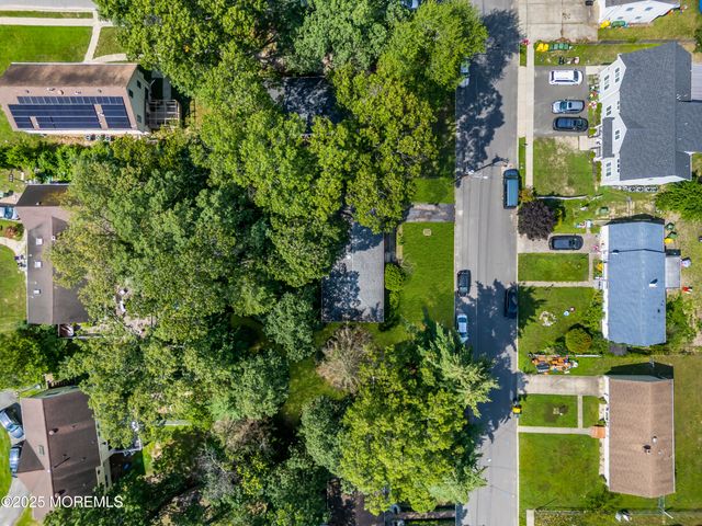 150 Regent Place, Lakewood, NJ 08701