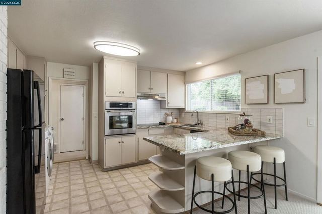 2005 Westover Dr, Pleasant Hill, CA 94523