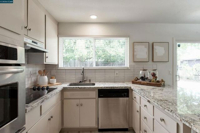 2005 Westover Dr, Pleasant Hill, CA 94523