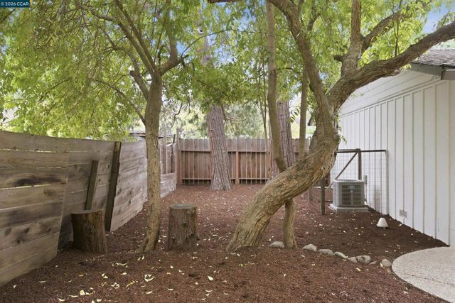 2005 Westover Dr, Pleasant Hill, CA 94523