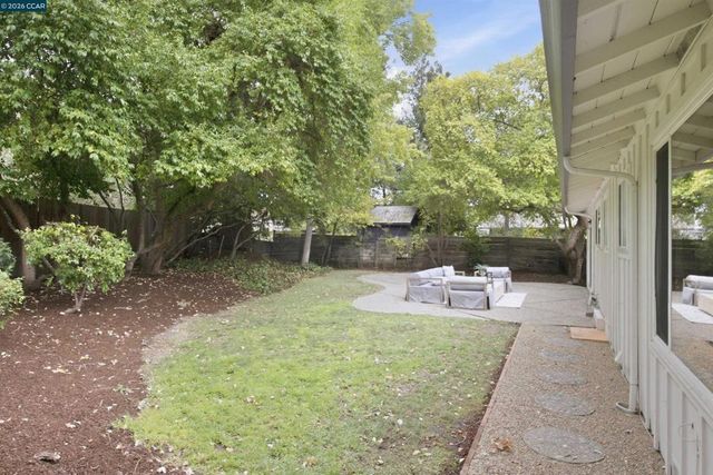 2005 Westover Dr, Pleasant Hill, CA 94523