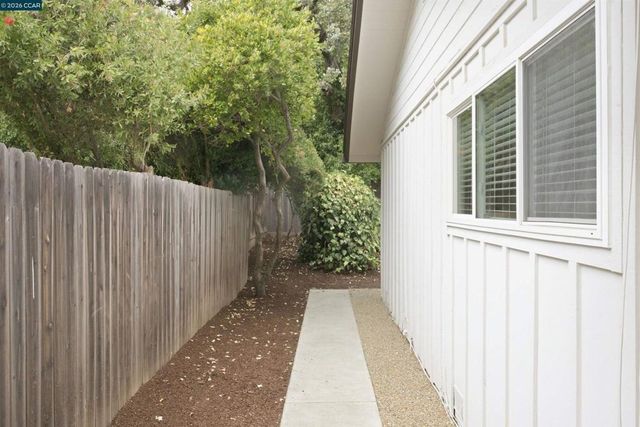 2005 Westover Dr, Pleasant Hill, CA 94523