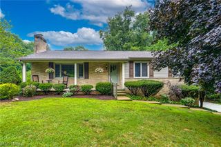 1204 Taplin Avenue, New Franklin, OH 44319