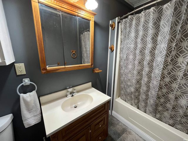 360 W 6th Street, Peru, IN 46970