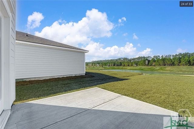 186 Crosstown Avenue, Richmond Hill, GA 31324