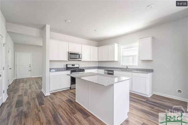 186 Crosstown Avenue, Richmond Hill, GA 31324