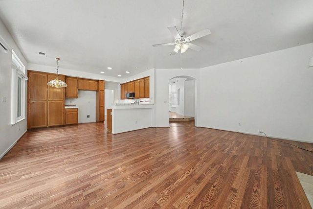 1066 Ruess Rd, Ripon, CA 95366