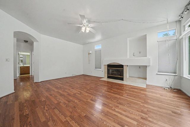 1066 Ruess Rd, Ripon, CA 95366