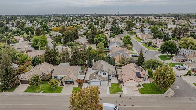 1066 Ruess Rd, Ripon, CA 95366