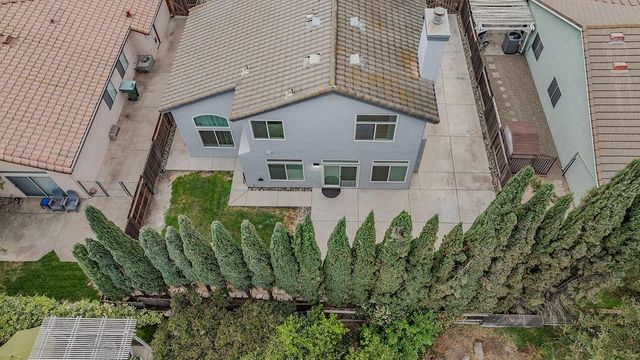 1066 Ruess Rd, Ripon, CA 95366