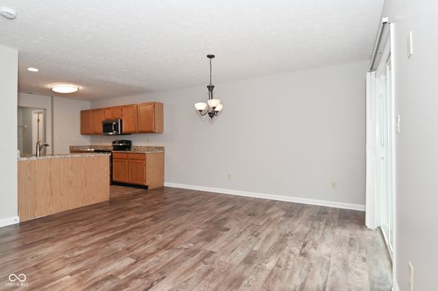 9875 Worthington Boulevard, Fishers, IN 46038