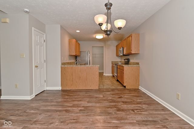 9875 Worthington Boulevard, Fishers, IN 46038