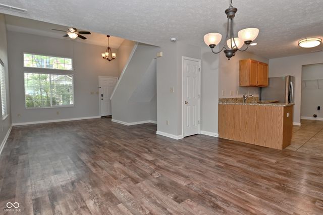 9875 Worthington Boulevard, Fishers, IN 46038