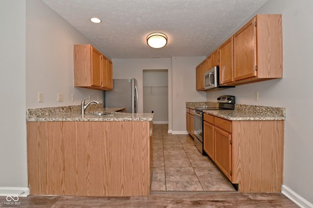 9875 Worthington Boulevard, Fishers, IN 46038