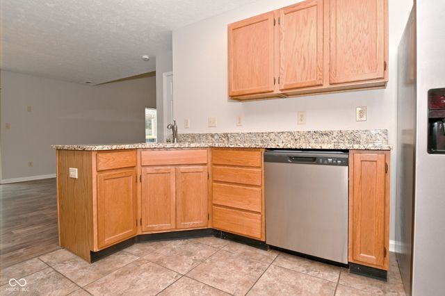 9875 Worthington Boulevard, Fishers, IN 46038