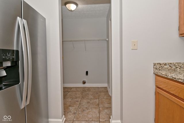 9875 Worthington Boulevard, Fishers, IN 46038