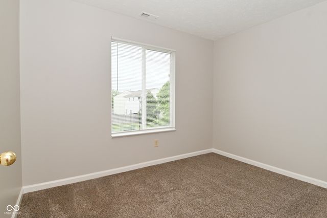 9875 Worthington Boulevard, Fishers, IN 46038