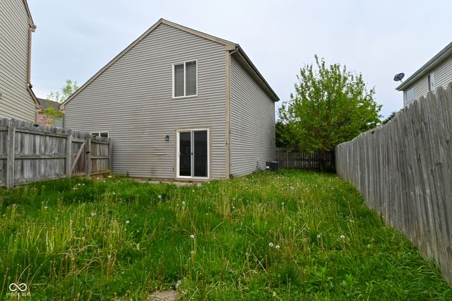 9875 Worthington Boulevard, Fishers, IN 46038