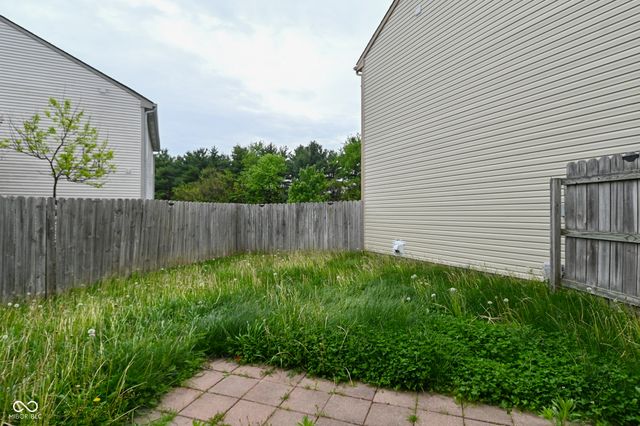 9875 Worthington Boulevard, Fishers, IN 46038